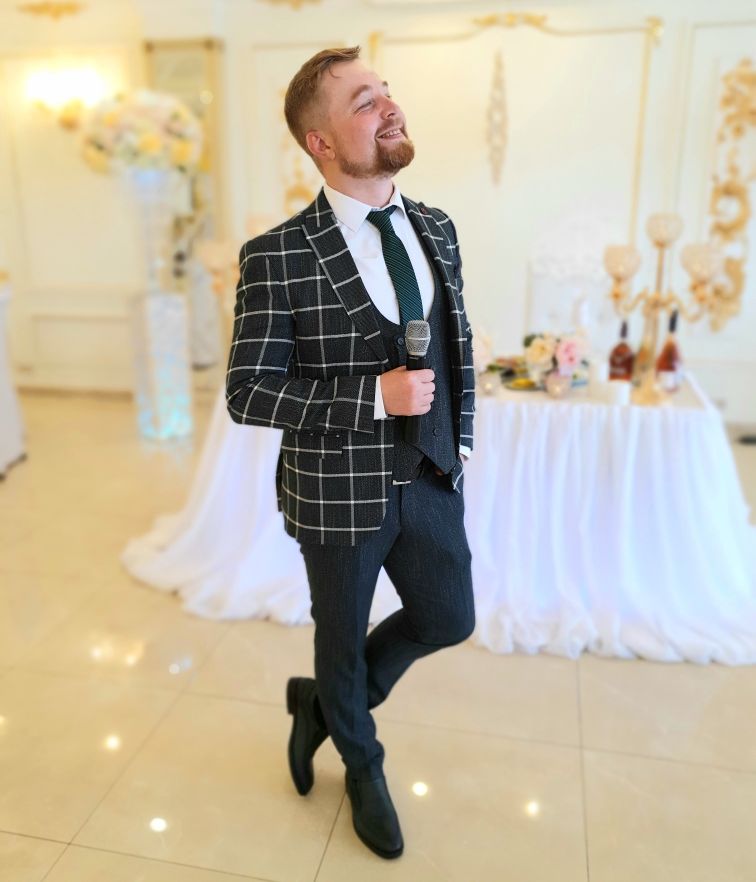 Ведущий на свадьбу в Москве Евгений Донец